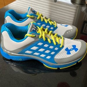 Under Armour Micro G Men’s size 9 new shoes
